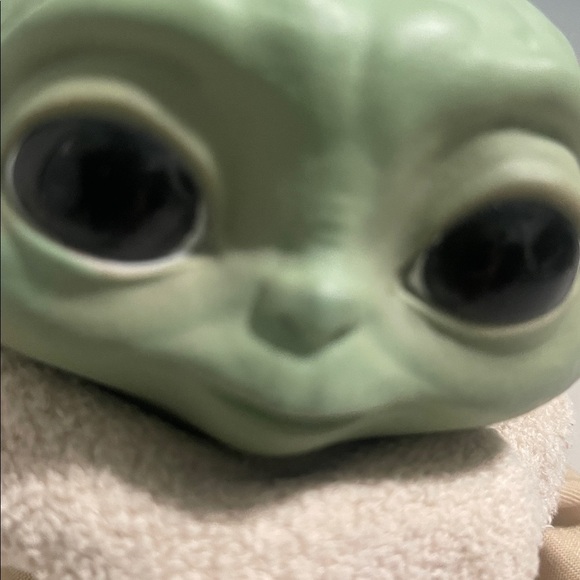 Star Wars The Mandalorian Baby Yoda The Child Grogu Talking Figure Plush - Picture 6 of 8